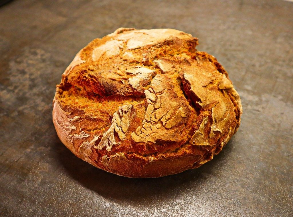 Bester Tontopf für Brot 2024 – Vergleich: 5 gute Brot Tontöpfe